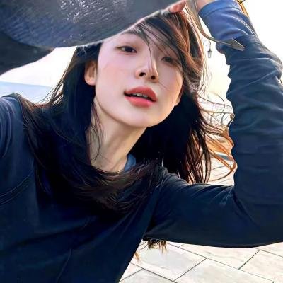 顶流女星被曝绯闻澄清适得其反，连续多日品牌官方画面流出